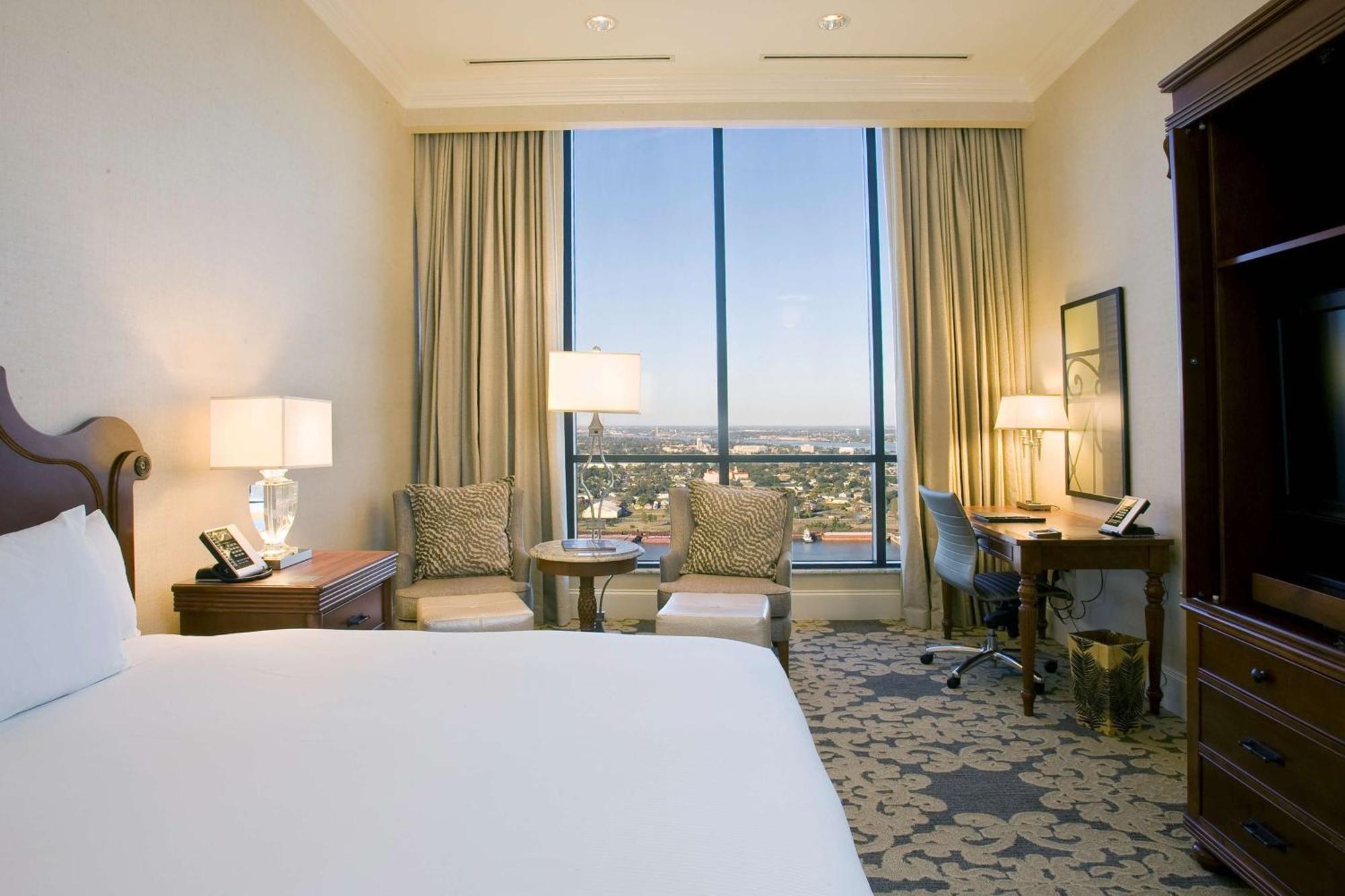 Hilton New Orleans Riverside Exterior photo