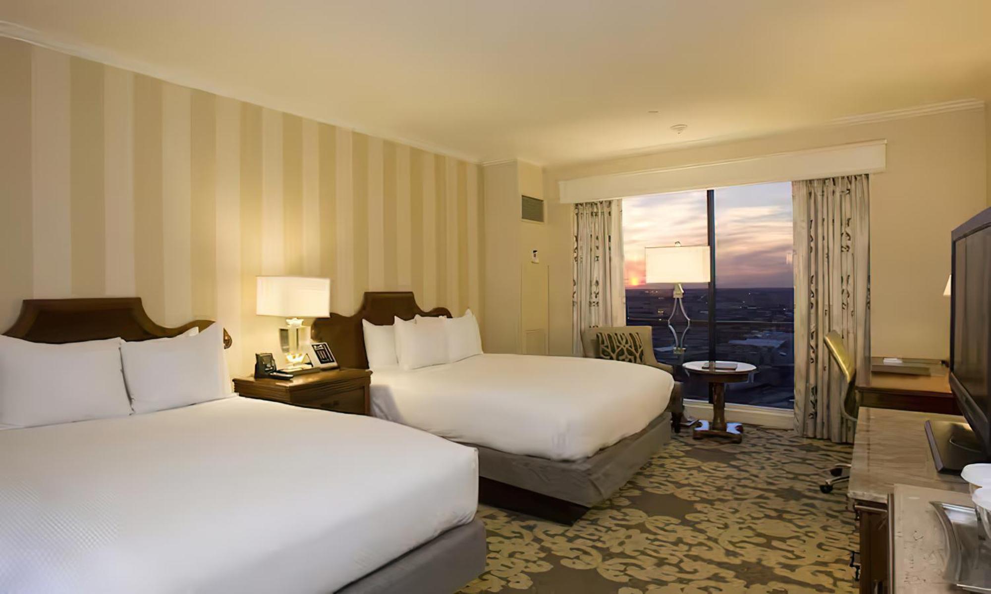 Hilton New Orleans Riverside Exterior photo
