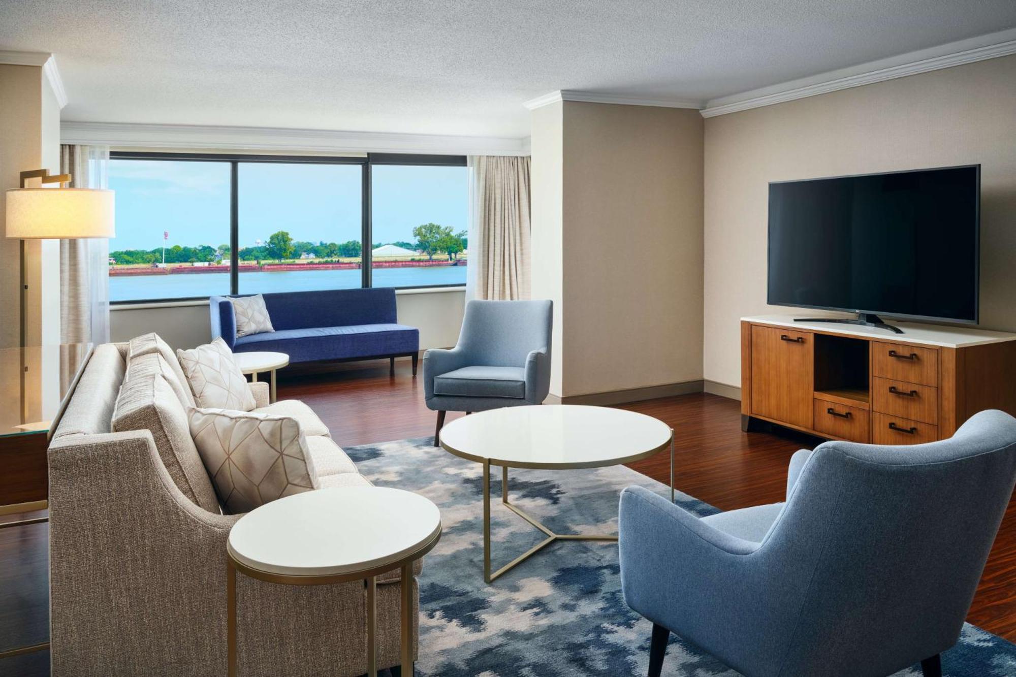Hilton New Orleans Riverside Exterior photo