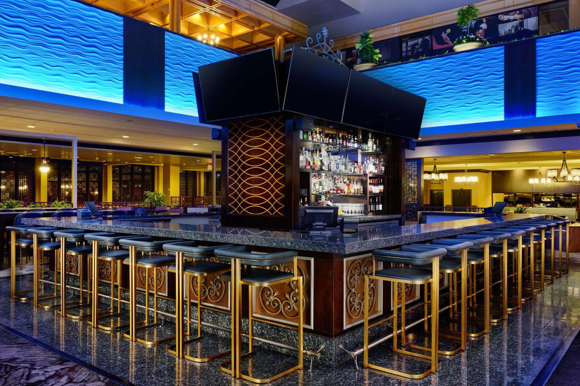 Hilton New Orleans Riverside Exterior photo